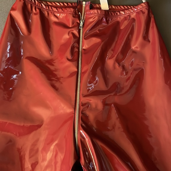 Red latex pants set - Picture 6 of 6